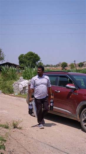 మన గుడి లాంటి యొక్క నూతన భవనాన్ని నిర్మిస్తున్నందుకు ఈ ఎండలో చాలా కష్టపడుతున్నారు వారి కోసం సహాయం