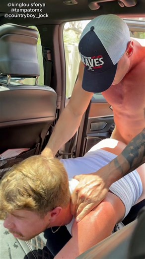 RT @Kinglouisforya: I love watching my man take hung bro’s to the balls 🥵@tampatomx @countryboy_jock