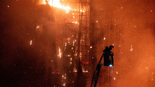 香港大埔火灾造成至少94人死亡，三人被捕