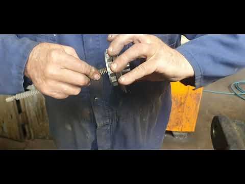 BMW diff changing pinion oil seal.