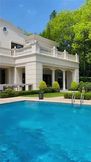 Inside a Luxury French Manor in Shanghai｜Timeless Pool Design & Crystal Water