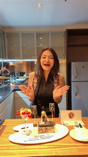 Nathalie Holscher on Instagram: "JADWAL NATHALIE HOLSCHER DESEMBER 2025 10. on fire tanjung pinang 12. after hours sunter 13. pendekar serpong 16. typsi rabbit palembang 17. Angelwings balikpapan 18. angelwings samarinda 19. • ⁠zentrum bekasi 20. zentrum bogor 21. ⁠malaysia 22. ⁠malaysia 23. ⁠malaysia 24. ⁠Luna Jambi 25. ⁠retro medan 26. bablas kemang 27. denver bandung 31. de icon muara enim palembang"