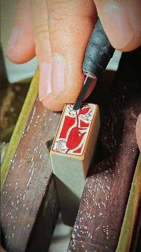 Learn how to carve a miniature pattern stamp in 30 seconds.