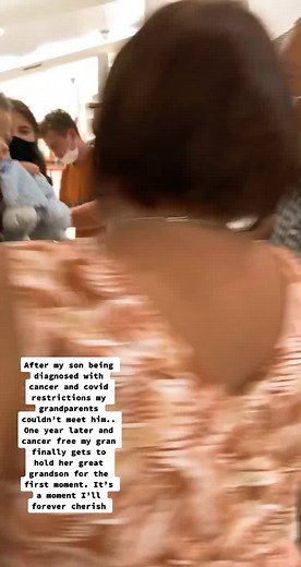 Gran meeting Reid for the first time after he fought cancer for the first year of his life #cancer #airportreunion #greatgrandparents #momentslikethis