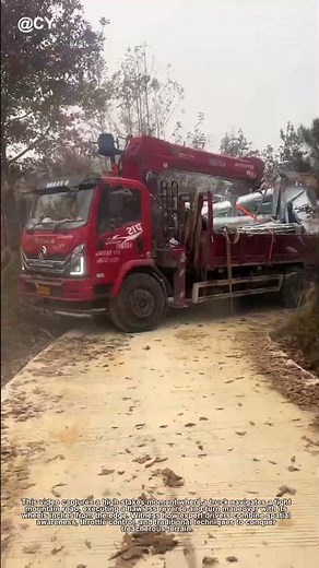 "Mastering Mountain Road Reversing! 🚛↓ Watch This Truck’s Precision Edge Maneuver!"