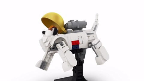 LEGO Creator 3 in 1 Space Astronaut Toy, Building Set Transforms from Astronaut Figure to Dog to Viper Jet, Space-Themed Gift Idea for Boys and Girls Ages 9 Years Old and Up, 31152