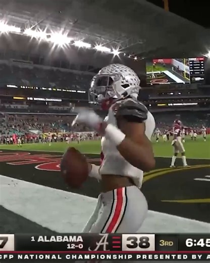 491K views · 4.8K reactions | Ohio State Football ➡️ New York Jets Justin Fields reached an agreement with the Jets and will be reunited with former teammate Garrett Wilson, sources told Adam Schefter. | ESPN | Facebook