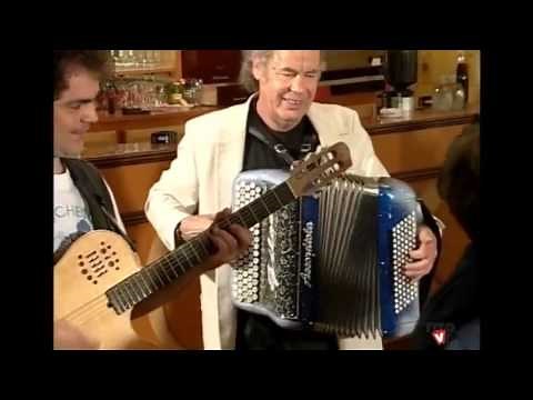 LE PTIT BAL DE LA MARINE par GILOU