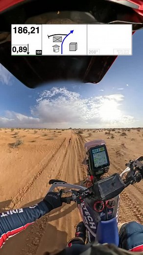 Back to playing dot-to-dot with the desert! ✍️ RoadBook by @botturialessandro | Rally POV