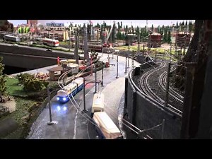 Jeder Sonntag, ein Familienausflug mit dem Bus: Märklin Modelleisenbahn Anlage