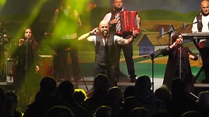 In questi periodi è meglio prendersi una bella "Sbornia" insieme alla musica dei Tequila & Montepulciano Band...! 🍷🤪 #lasbornia #tequilamontepulcianoband #condividetetutti | Tequila & Montepulciano Band