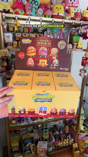 SpongeBob characters at the movies 🎥🍿🥤✨ I got these from @Whoopea@IG: Whoopeaofficial and they’re made by Rock World 🪨 #spongebobsquarepants #opening #spongebob #unboxing #collector