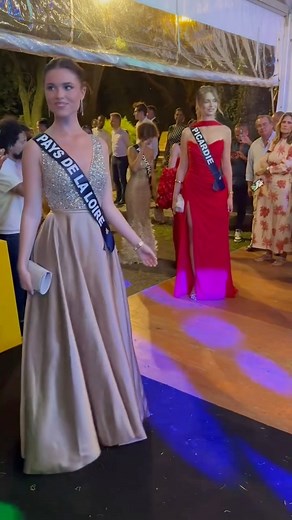 Gala en Martinique 👑 🎥 Gilles Belmo Update : Les candidates sont bien toutes présentes sur la vidéo. Mais pas forcément dans l’ordre. C’est un petit piège pour forcer à regarder la vidéo en entier 🤪 Non sérieusement…c’est un montage de plusieurs vidéos donc petit bug d’ordre. Mais elles y sont bien toutes. 😃 | En route pour Miss France - non officiel