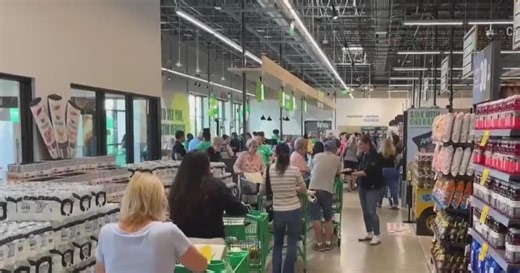 Amazon Fresh location opens in Arlington Heights.
