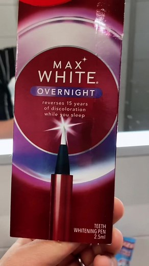 Vita Tänder Med Vinyar: Din Lösning För Missfärgning