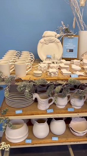 Pottery painting and glazing in our Decorating Studio 🎨 We're fully booked this weekend, so be sure to make a reservation for Sunday 4th, Sunday 11th, Sunday 14th or during the Christmas break, 21st - 24th and 28th - 30th December: https://www.worldofwedgwood.com/content/decorating-studio Christmas Eve pottery painting with family and friends sounds pretty magical to us! 🎄❄️ | World of Wedgwood