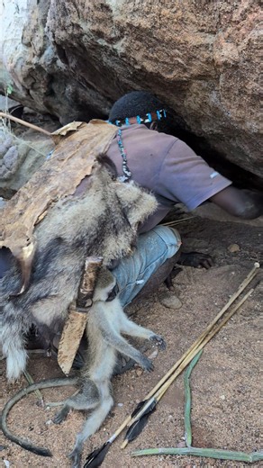 Incredible hunt! Another monkey found deep in the wild. 🏹🐒