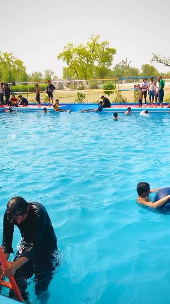 Summer Pool Fun with Friends: Outdoor Swimming Activities