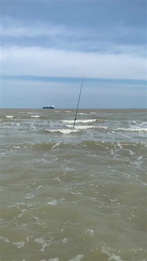 Surfcasting Techniques for Beginners