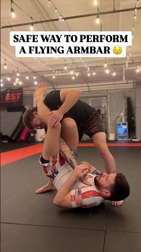 Safe Way To Perform A Flying Armbar 😯 #bjj #jiujitsu #grappling #submission #wrestling #judo #choke