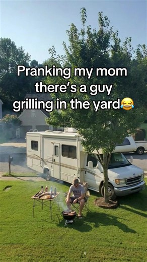 I’m crying😭😭😭 #prankvideo #funnytexts #ai #momreacts #fypシ | Funny Prank