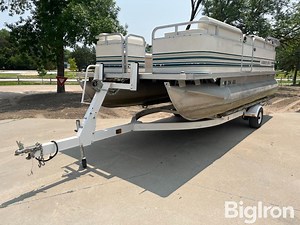 1998 Smoker Craft Pontoon Boat On Trailer | Transportation