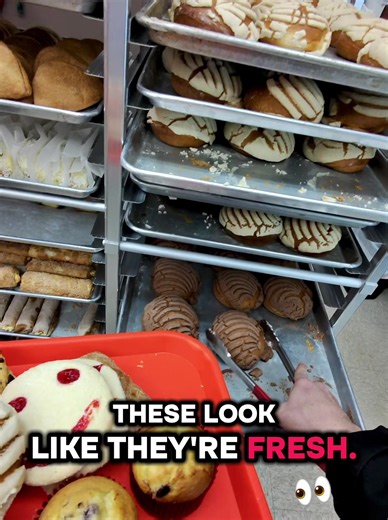 🥐 Local Business Review – Supporting Our Community 🇲🇽 I did another local business review, and this time I stopped by Panadería La Nueva, located at 909 West Chicago Avenue, East Chicago. They offer a great selection of traditional Mexican bread. I picked up some conchitas, puerquitos, and a few other classic pan dulce options — fresh and full of flavor. If you’re in the area and craving authentic Mexican bread, this is definitely a spot worth checking out. Supporting local businesses helps k