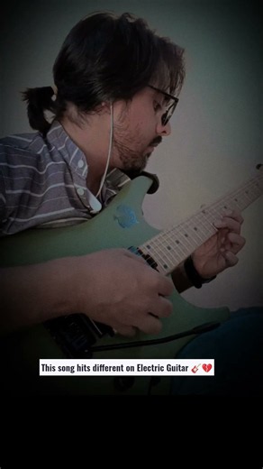 Milne Hai Mujhse Aayi on Electric Guitar 🎸 | Aashiqui 2 #Shorts