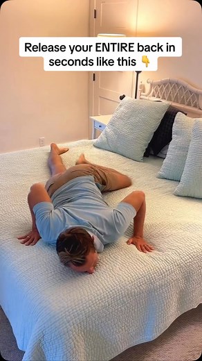 810K views · 7.6K reactions | This stretch is amazing because it provides a nice mid thoracic twist for the back! FOLLOW to relax your body! #viral | Moore Wellness | Facebook