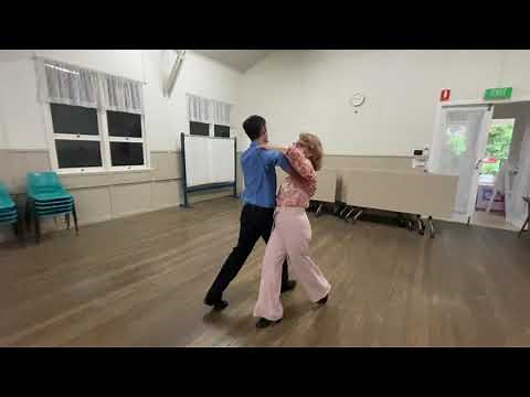 Champs Elysees Foxtrot