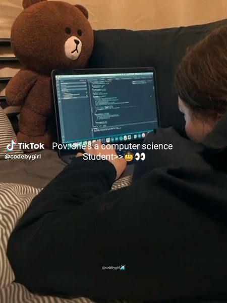 Empowering Women in Tech: Coding for the Future