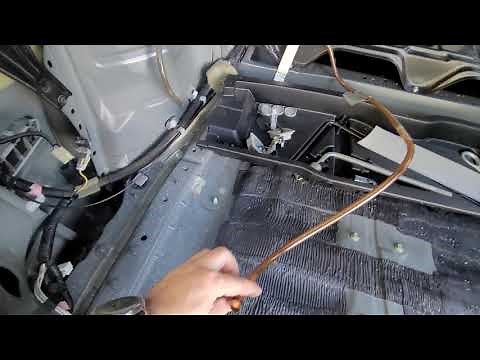 2001-2007 Toyota Highlander Sunroof Leaking Into Cabin Easy Fix!
