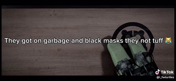 Sorry yall ts lowkey buns but the all black fit tuff so I had to make sum and thx for 15k🥹#fyp #tmnt #tmnt2012 #raph #leo