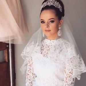160K views · 451 shares | <3 wow amazing bride crown | Fashion style | Facebook