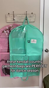 Say goodbye to wrinkled costumes and disorganized accessories! Our garment bag effortlessly transforms, keeping your child's outfits neat and ready for their next adventure. Ideal for dance recitals, competitions, and more! 👗 Keep outfits wrinkle-free 💃 Perfect for dance recitals and competitions 🎀 Neatly store accessories | Kendall_Country