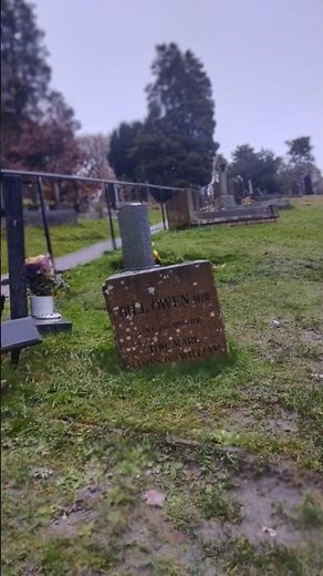 Bill Owen last of the summer wine actors grave stone along side Peter sallis