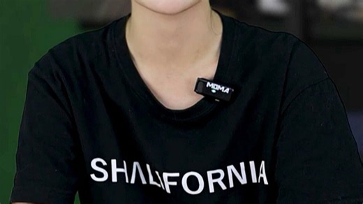 外星人AW510K键盘，手感听说很不错，我们一起看一下