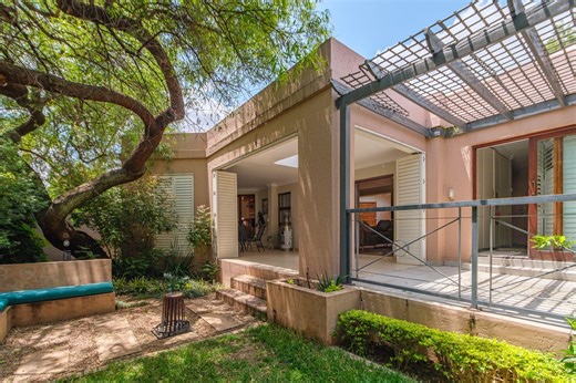 3 Bedroom Townhouse for sale in Beverley - 45 Brentwood Estate, 102 Mulbarton Road - Sandton - Property24