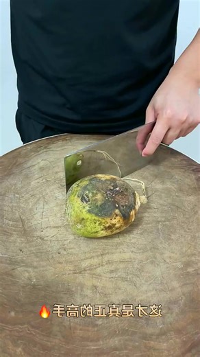 Getting ready to chop some fresh ginger! 🌿🔪 #KitchenTime #FreshGinger #CookingFun | Andeee Wawro