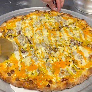 343 reactions · 11 shares | “The Zinger ” available at New Wave Pizza #foodie #steak #pizza | Gary Lincoln | Facebook