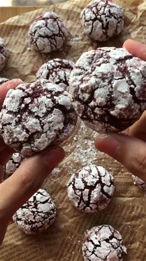 Crunchy Red Velvet Crinkles Recipe