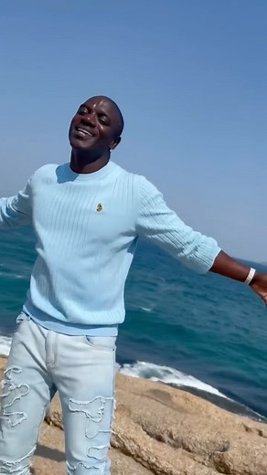 AKON on Instagram: "Thank you for the love you have been showing “Akon’s Beautiful Day” ☀️❤️ with over 100K videos in the last 48 hours! I am watching, liking and re-posting my favorite videos you create so keep creating, sharing, and tag me + your friends using the sound! Akon‘s Beautiful Day drops Friday pre-save link in bio"