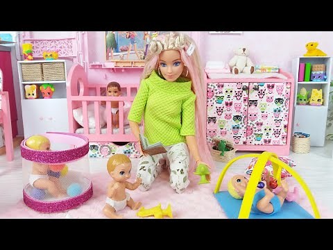 Barbie Doll Adopts a Baby in the ADOPTION CENTER