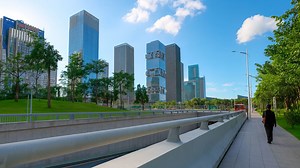 A peaceful walk along Shenzhen’s green pathways