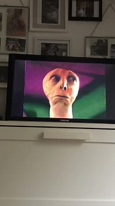 Weird alien screaming