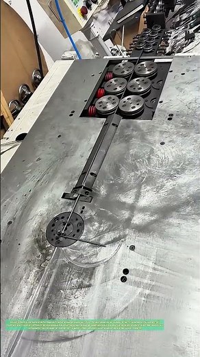 La machine en action : Comment la technologie transforme le fil en forme