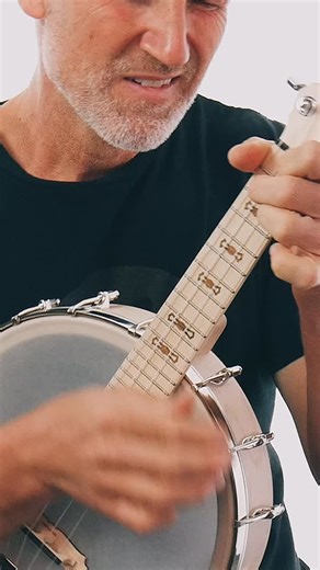 The snap on this Deering Banjolele Cover is addictive! 🪕✨ 🎶 Song: NoHo Pai Pai ⚙️ Setup: Deering Goodtime Banjolele 📖 Learn: Hawaiian Ukulele Mastery Check the links in bio for the gear and courses! - ukelikethepros.com - terrycartermusicstore.com #ukelikethepros #banjolele #deeringbanjos #hawaiianmusic #ukulelesongs | Uke Like The Pros - Learn Ukulele