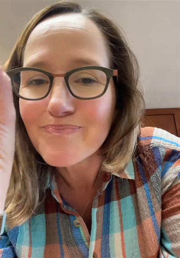 Let’s be realistic about #dating. #single #agegap #shortking #petite