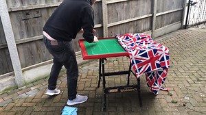 How to build a travel size Subbuteo table?😉 Subbuteo Collector teach us in this charismatic video✌ Look what XL figures he has behind 👏😃 Subbuteo Collector-Youbbuteo Youtube Channel:https://www.youtube.com/watch?v=ng7_gTSbcPM #subbuteo #subbuteotable #football #fútbol #friday | Subbuteo Official Site