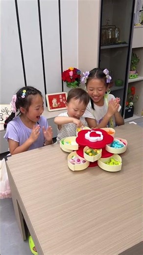 Cool Items!🥰How to store Halloween candy